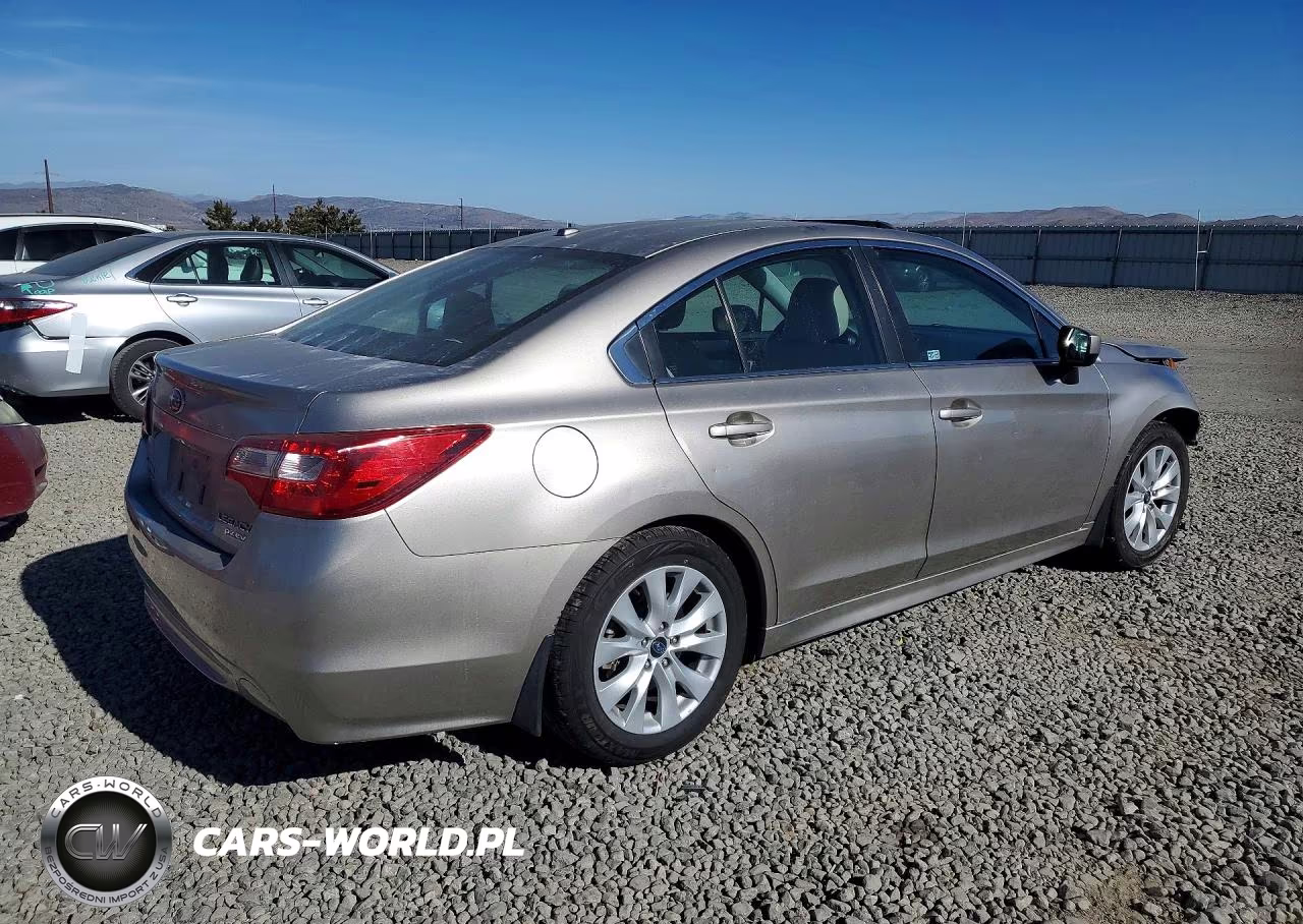 2015 Subaru Legacy 2.5I Premium VIN:4S3BNAC6XF3023213 - 3