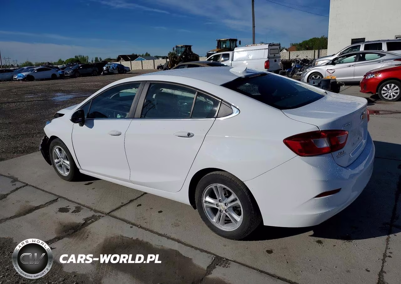 2018 Chevrolet Cruze Lt VIN:1G1BE5SM5J7180844 - 2