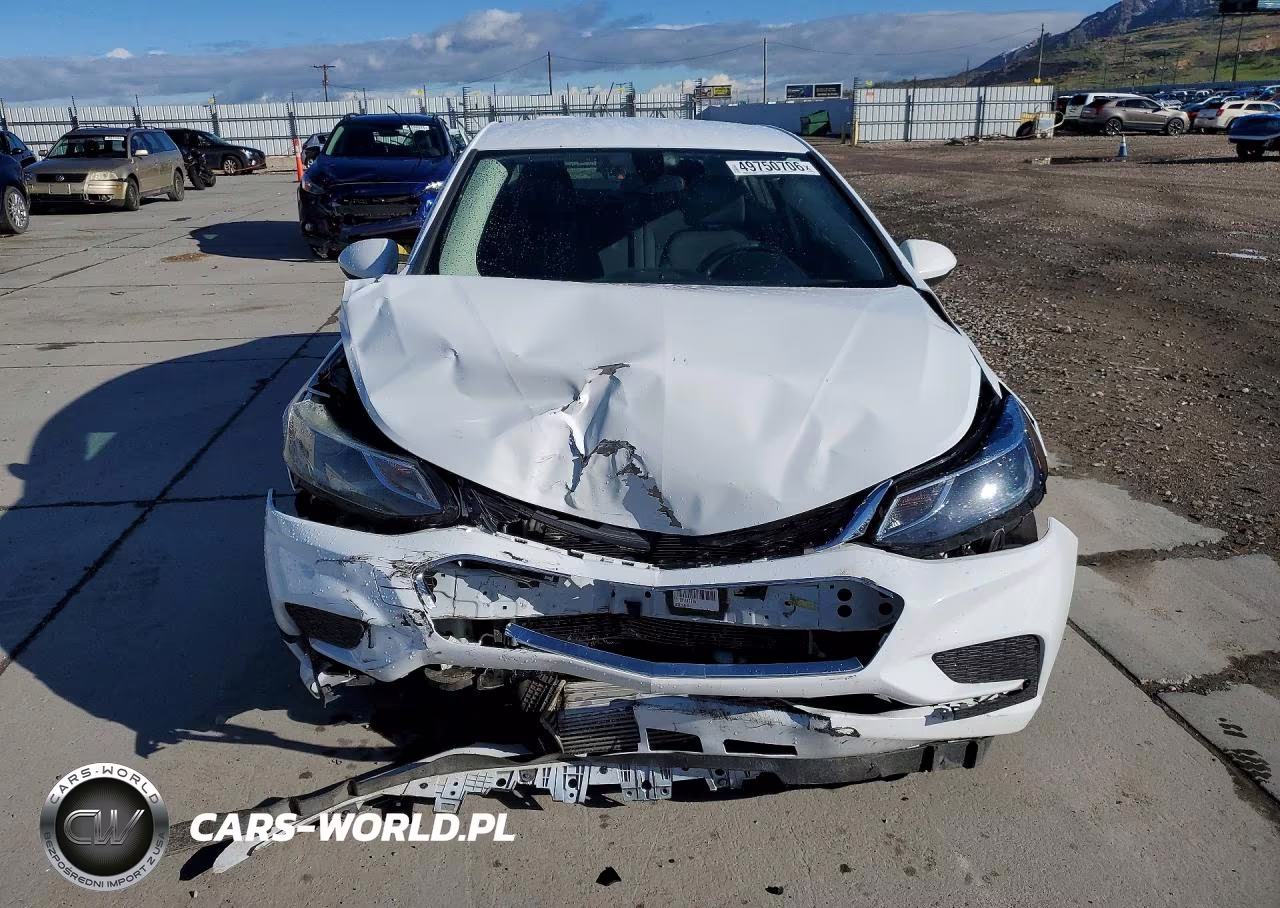 2018 Chevrolet Cruze Lt VIN:1G1BE5SM5J7180844 - 5