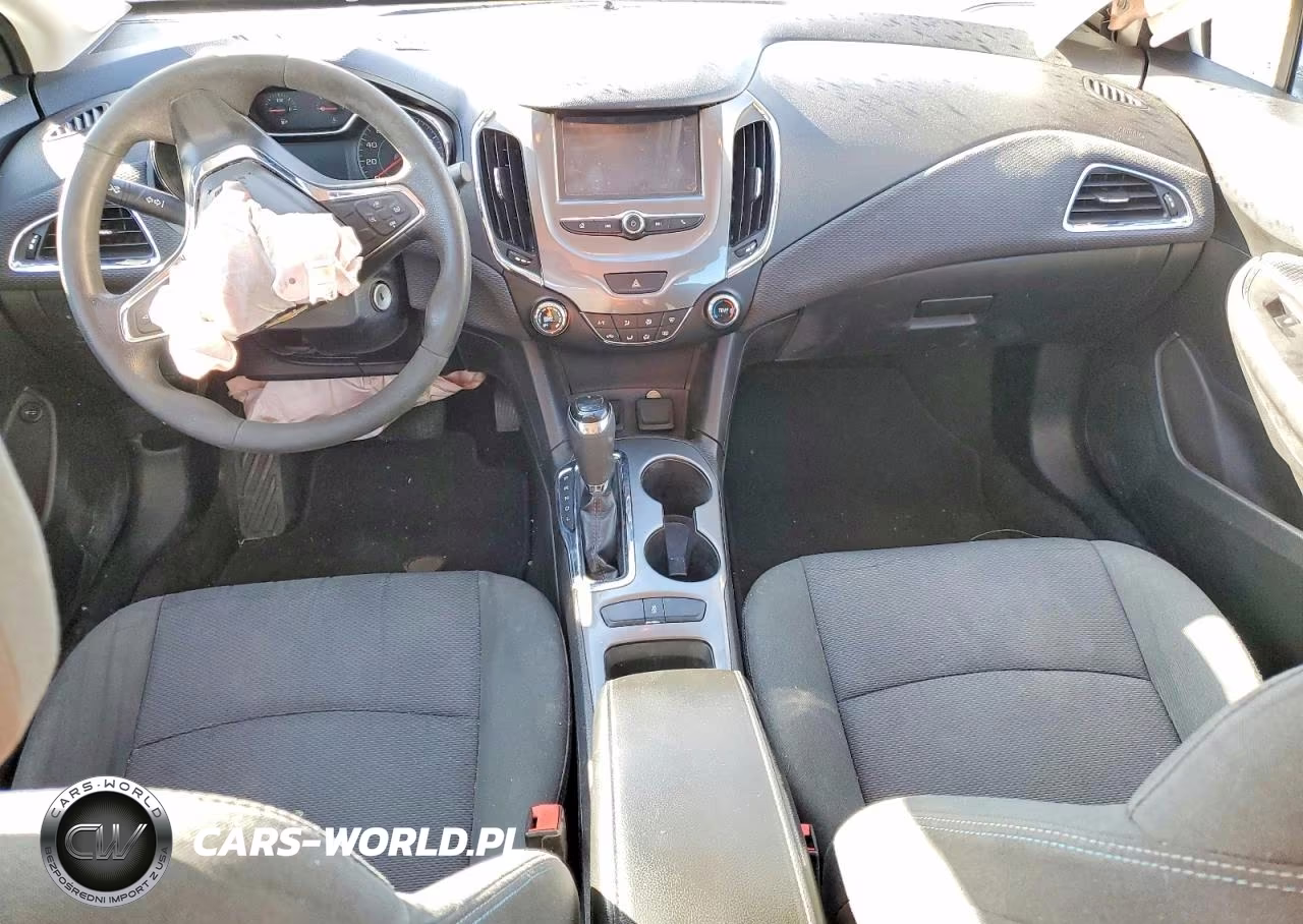 2018 Chevrolet Cruze Lt VIN:1G1BE5SM5J7180844 - 8