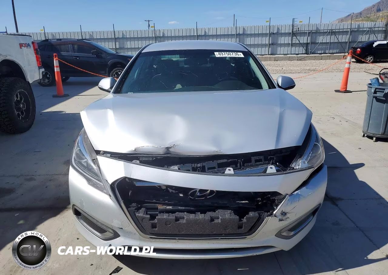 2016 Hyundai Sonata Hybrid Se VIN:KMHE24L15GA024743 - 5
