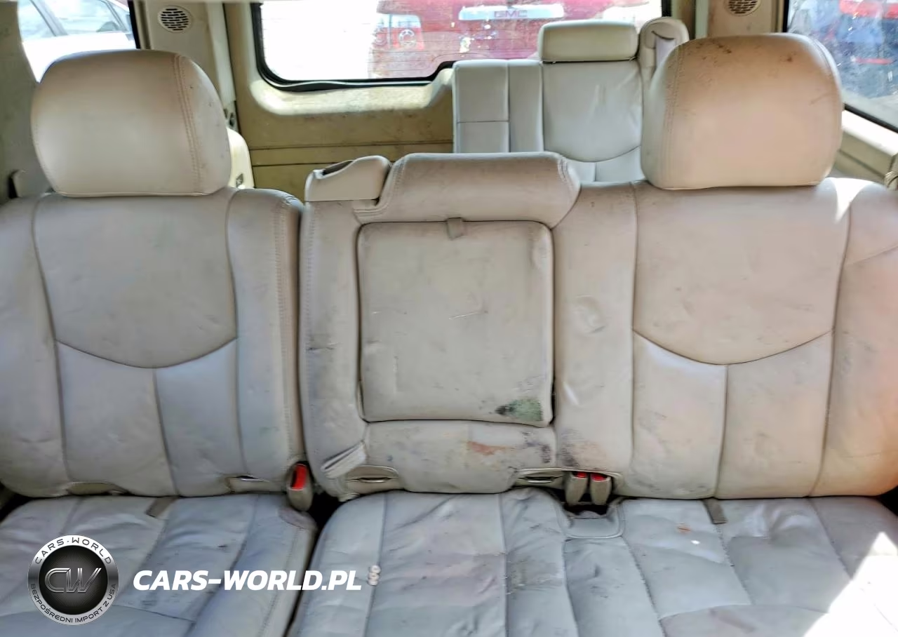 2004 Chevrolet Tahoe K1500 VIN:1GNEK13Z24J239718 - 10