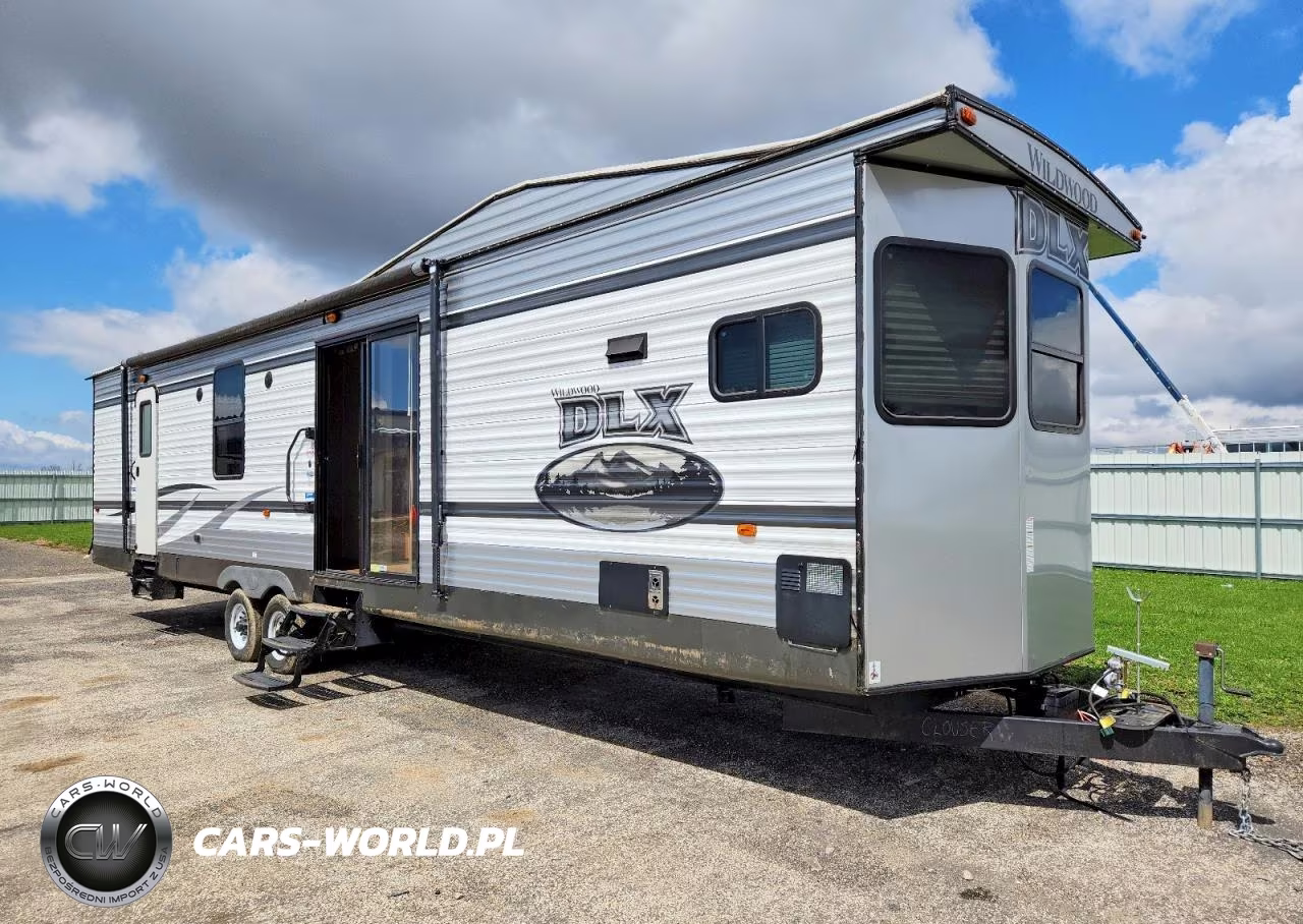 2015 Foresriver Wildwood Dlx 395Fk Camper