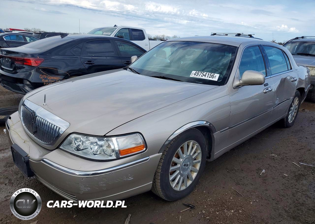 2004 Linc Town Car