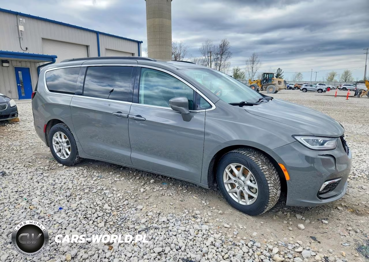 2022 Chrysler Pacifica Touring L VIN:2C4RC1BG2NR190427 - 4