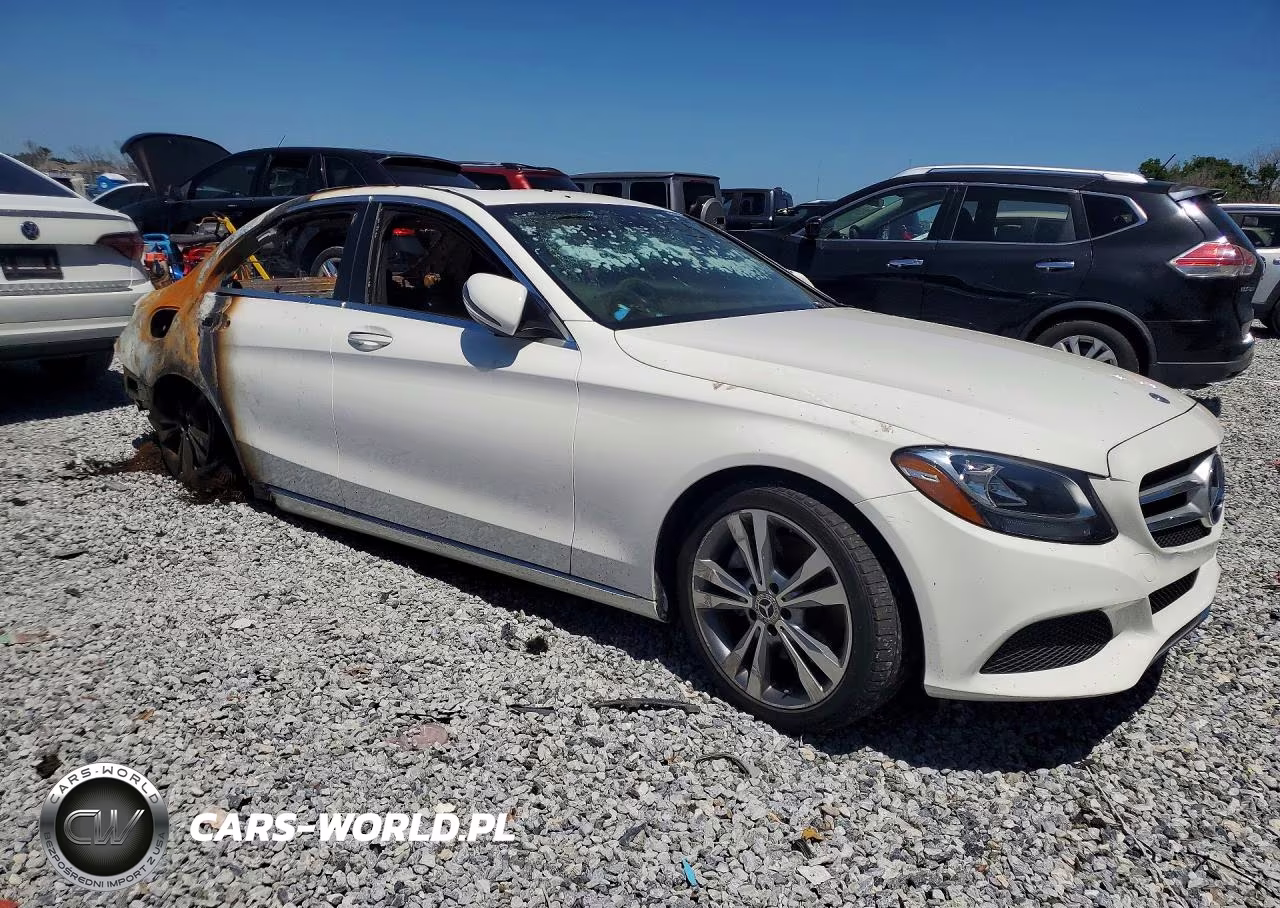 2018 Mercedes-Benz C 300 VIN:55SWF4JB3JU272785 - 4