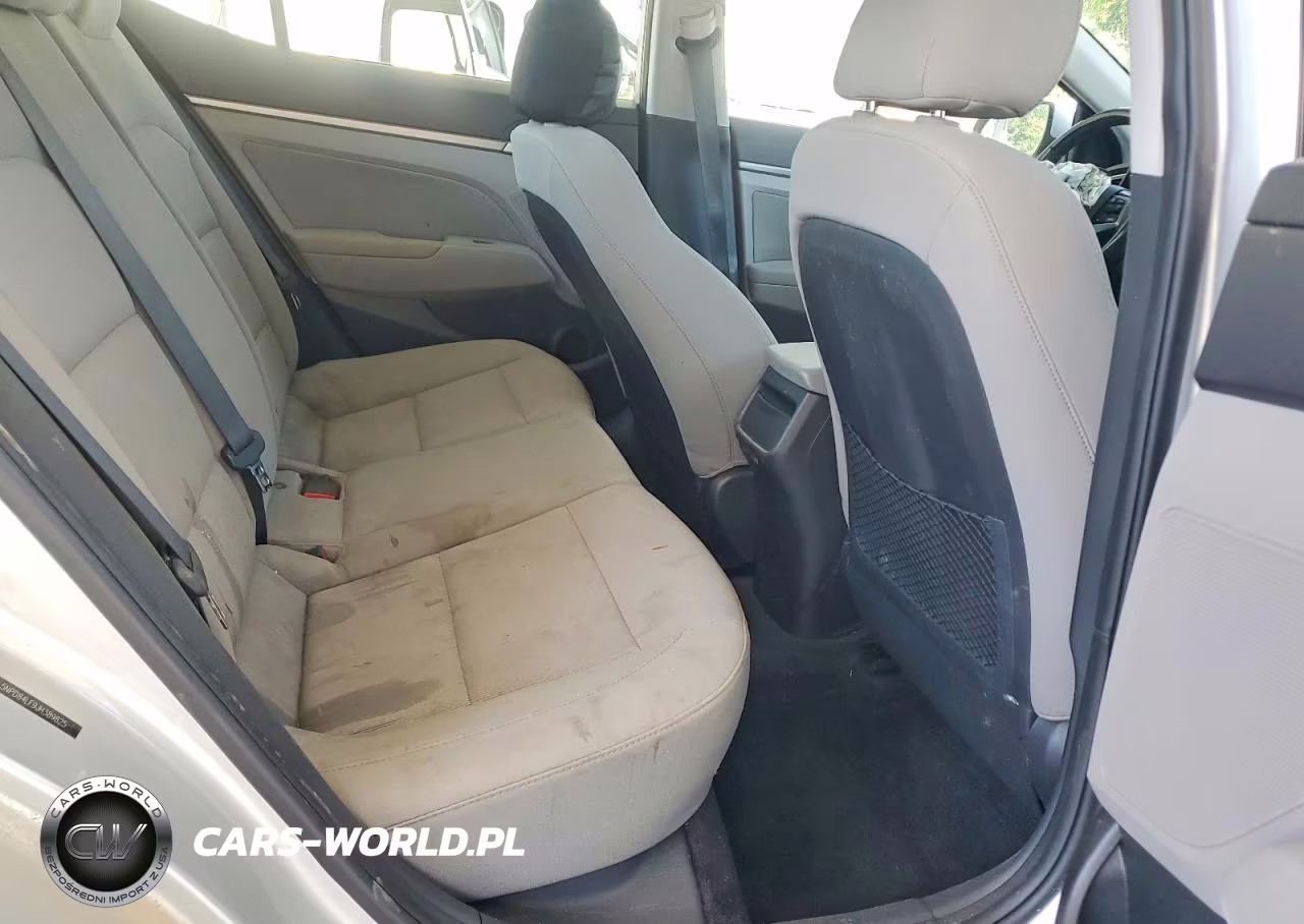 2018 Hyundai Elantra Value Edition VIN:5NPD84LF9JH389825 - 10