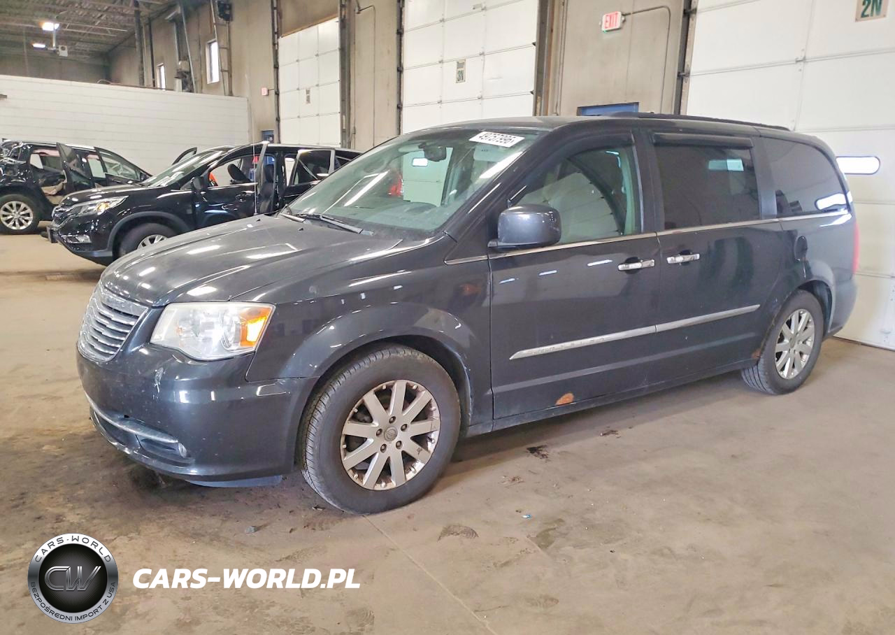 2011 Chrysler Town & Country Touring L