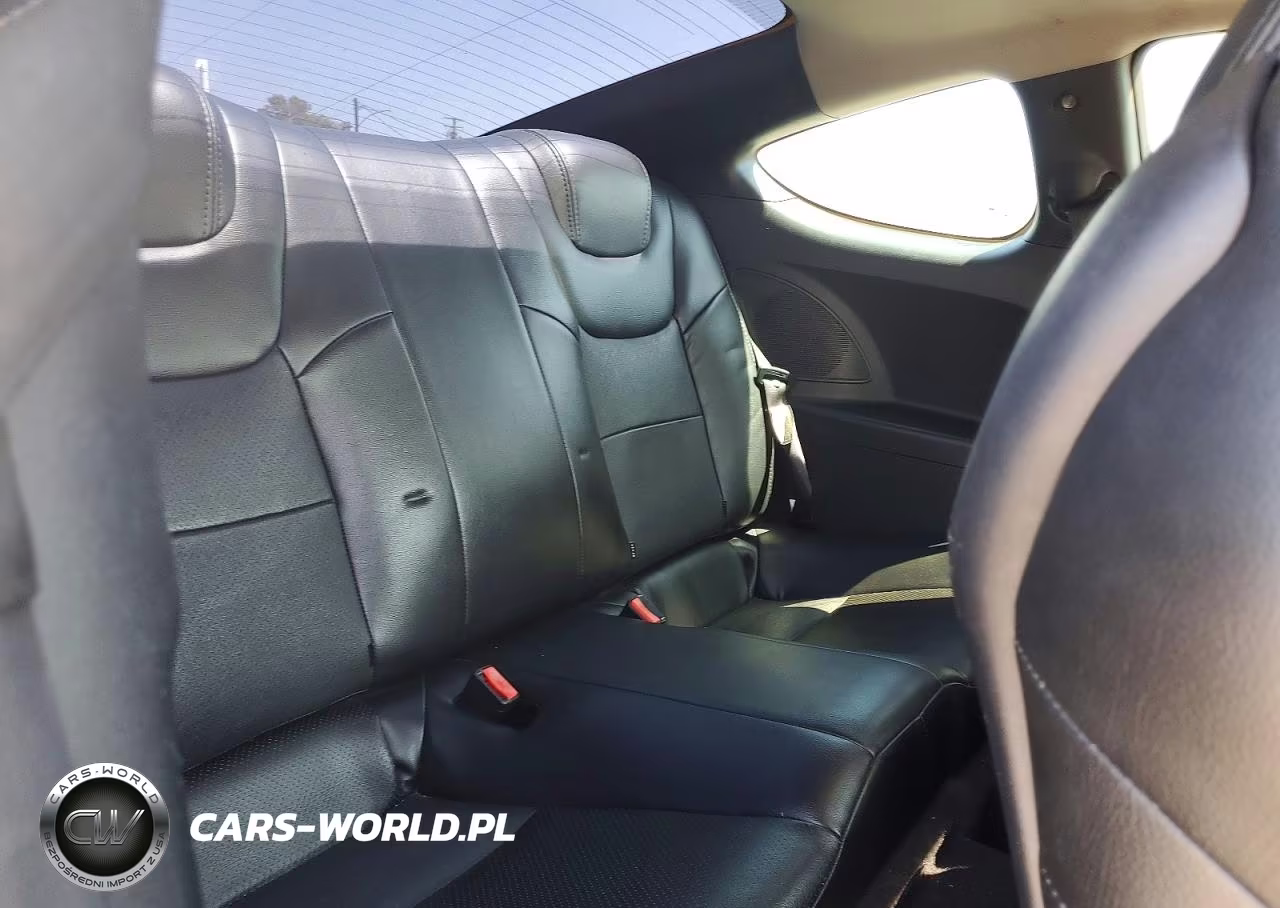 2010 Hyundai Genesis Coupe 2.0T VIN:KMHHT6KD6AU035676 - 10