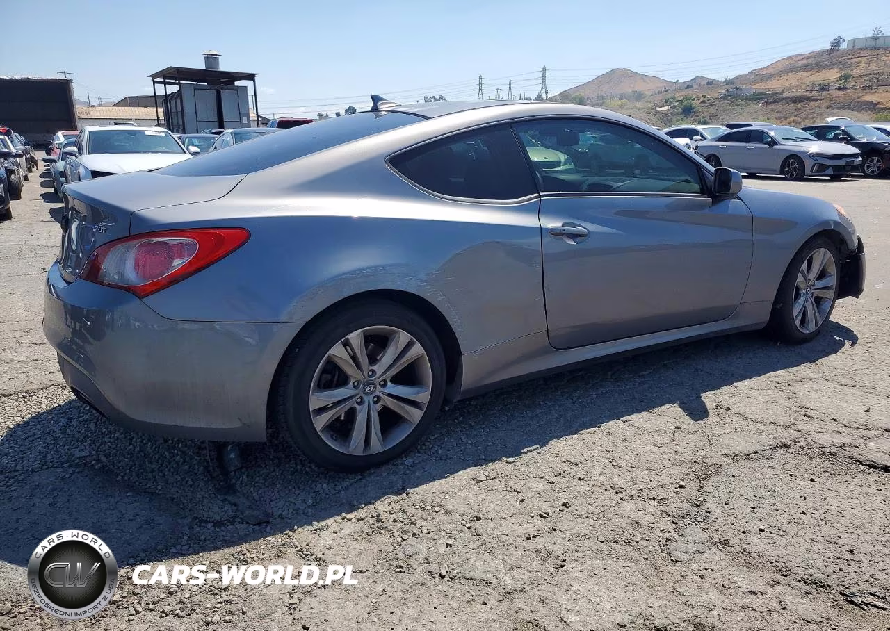 2010 Hyundai Genesis Coupe 2.0T VIN:KMHHT6KD6AU035676 - 3