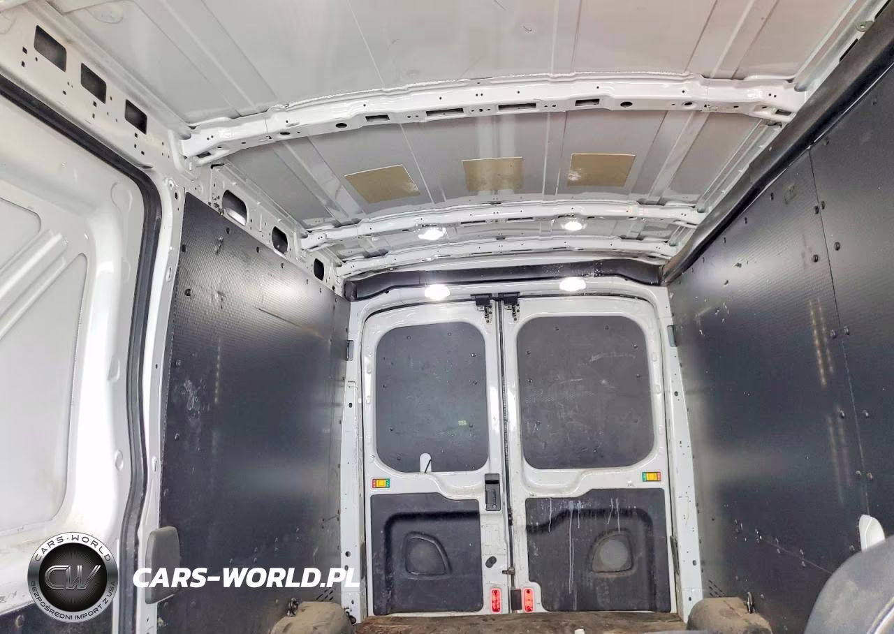 2020 Ford Transit VIN:1FTBR1C84LKA13459 - 10