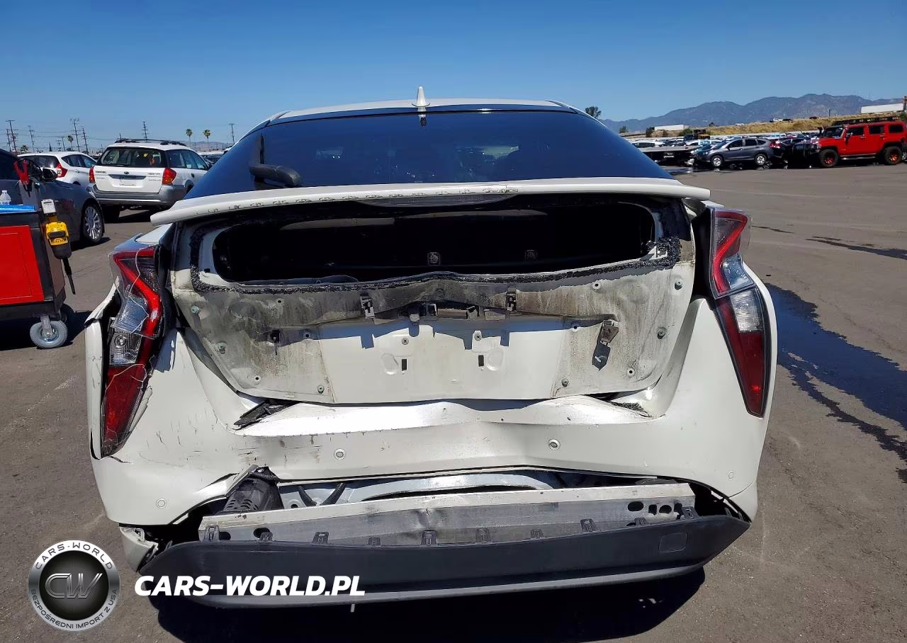 2017 Toyota Prius Two VIN:JTDKBRFU6H3574923 - 6