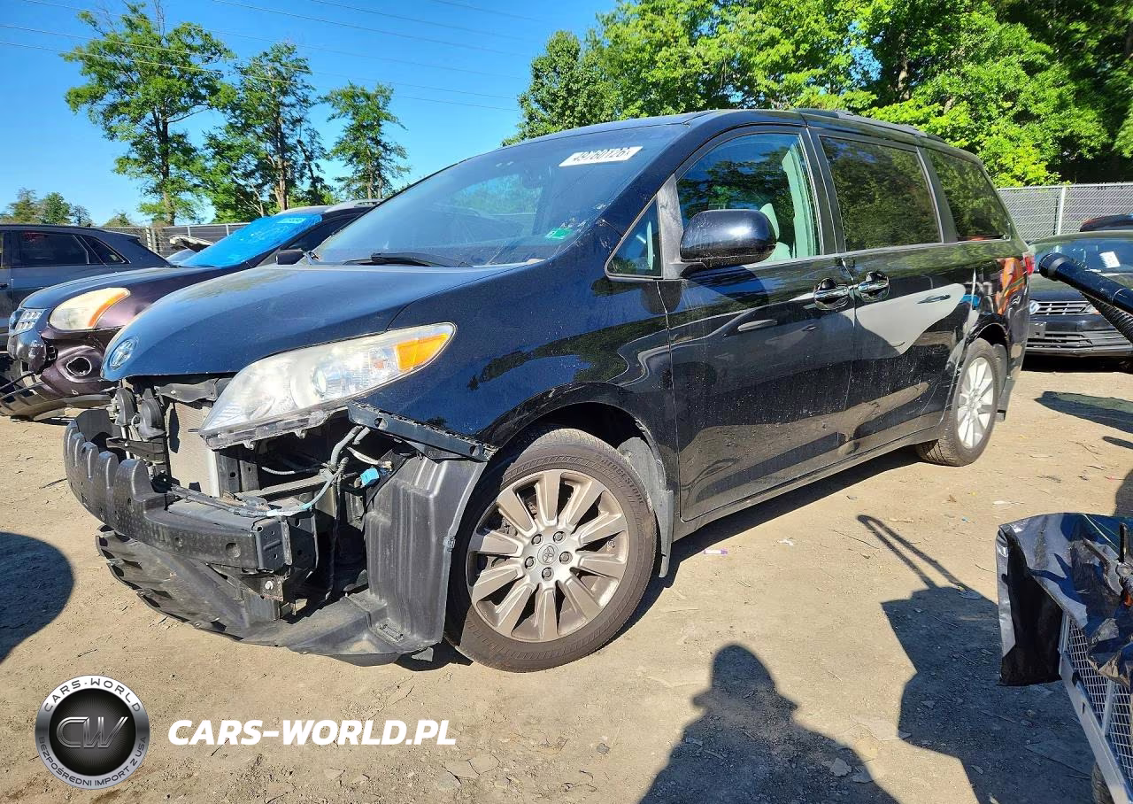 2015 Toyota Sienna Xle Premium 7-Passenger – zdjęcie 1 z 14