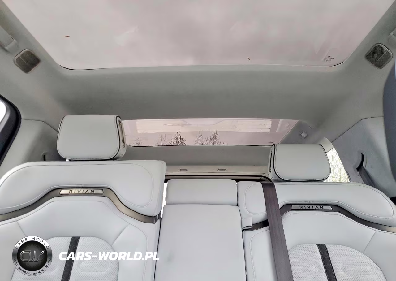 2024 Rivian R1S Adventure VIN:7PDSGBBA3RN034755 - 10