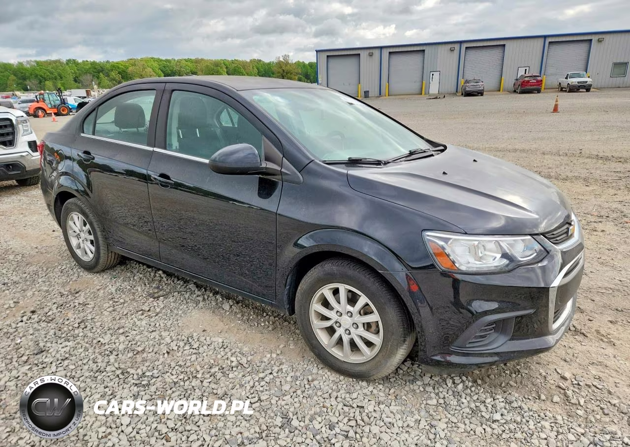 2018 Chevrolet Sonic Lt VIN:1G1JD5SH1J4105173 - 4