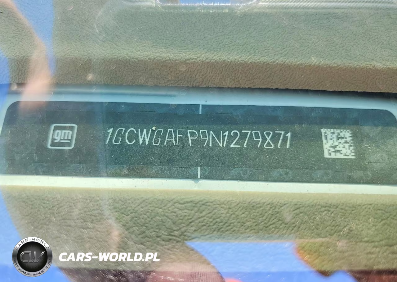 2022 Chevrolet Express G2500 VIN:1GCWGAFP9N1279871 - 13