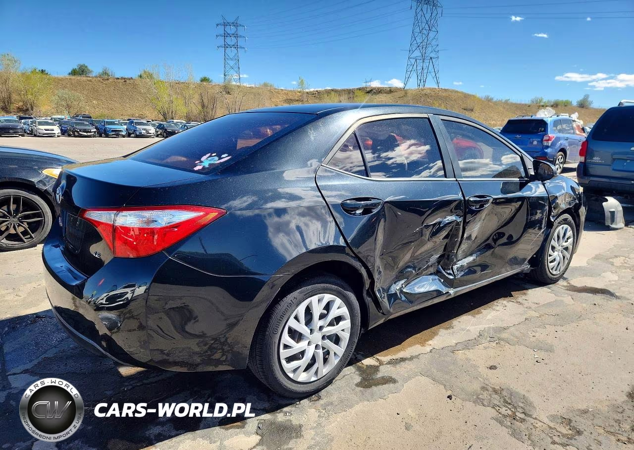 2015 Toyota Corolla Le VIN:2T1BURHE6FC335280 - 3