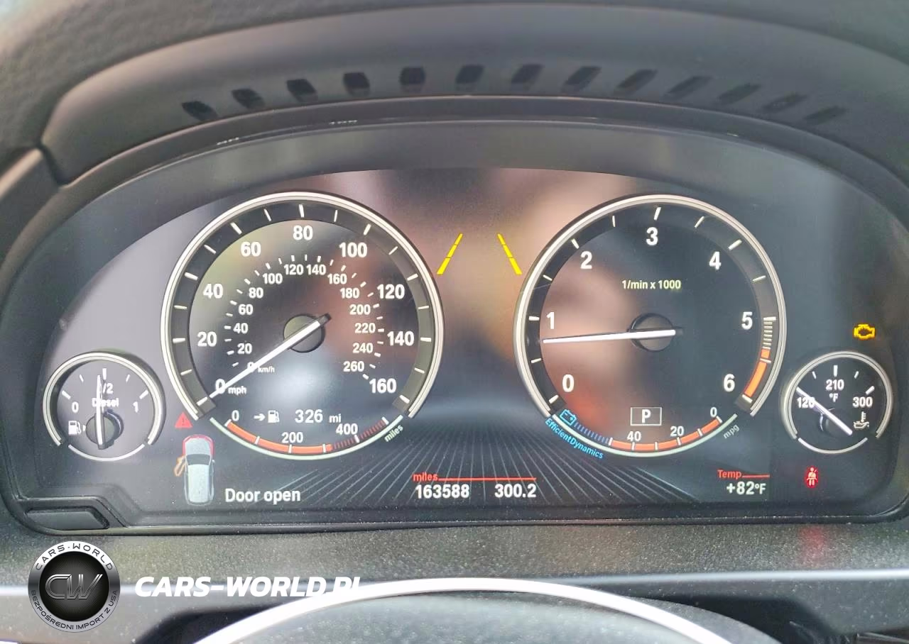 2018 BMW X5 xDrive35D VIN:5UXKS4C51J0Z89623 - 9