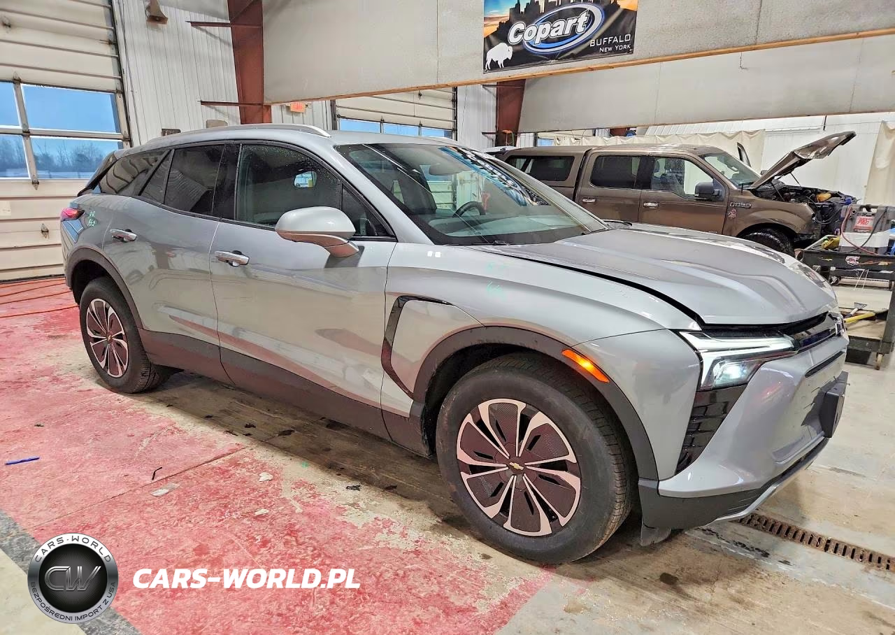 2025 Chevrolet Blazer Lt VIN:3GNKDGRJ0SS124967 - 4