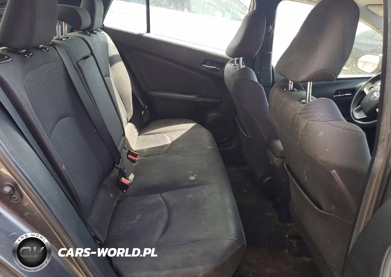 2016 Toyota Prius Two VIN:JTDKBRFU5G3004328 - 10