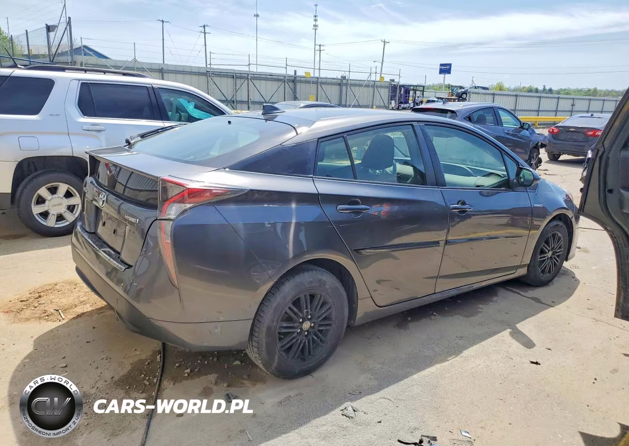 2016 Toyota Prius Two VIN:JTDKBRFU5G3004328 - 3