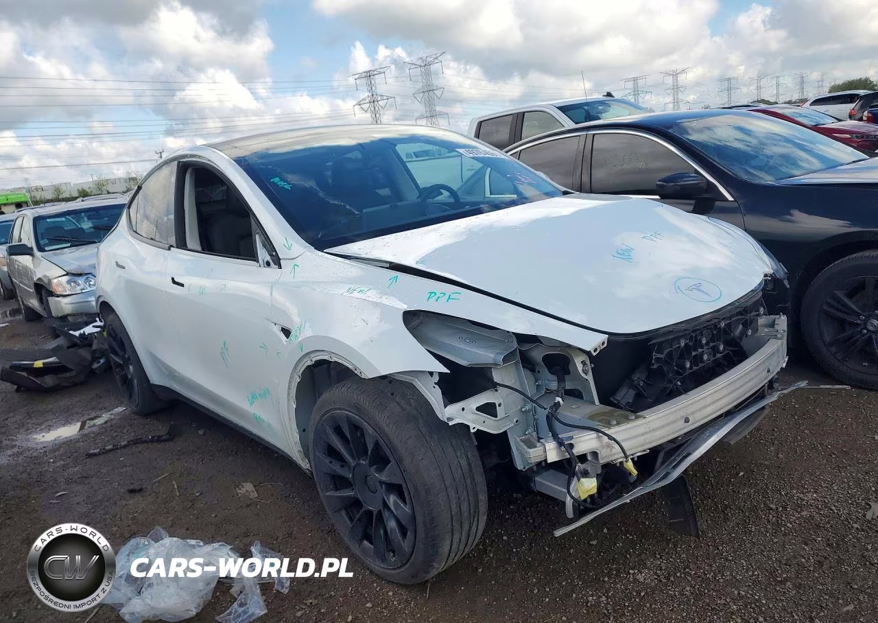 2022 Tesla Model Y VIN:7SAYGDEE1NF414720 - 4