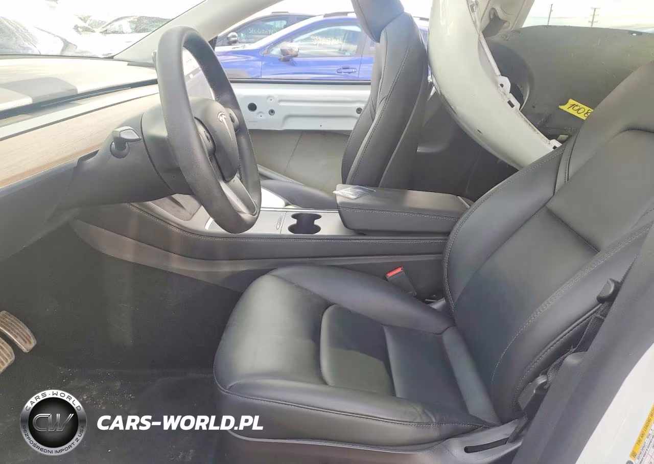 2022 Tesla Model Y VIN:7SAYGDEE1NF414720 - 7