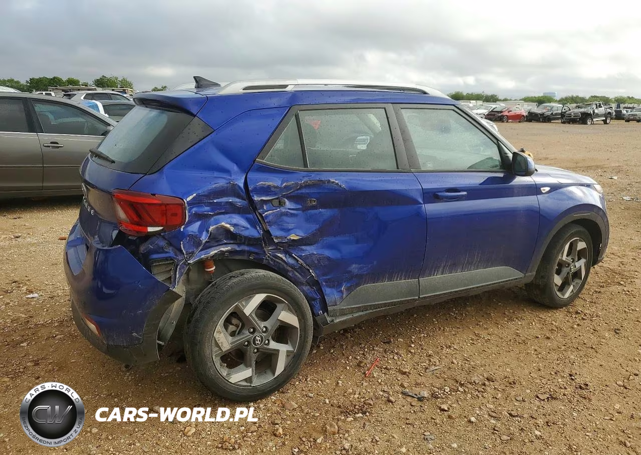2021 Hyundai Venue Sel VIN:KMHRC8A31MU106909 - 3