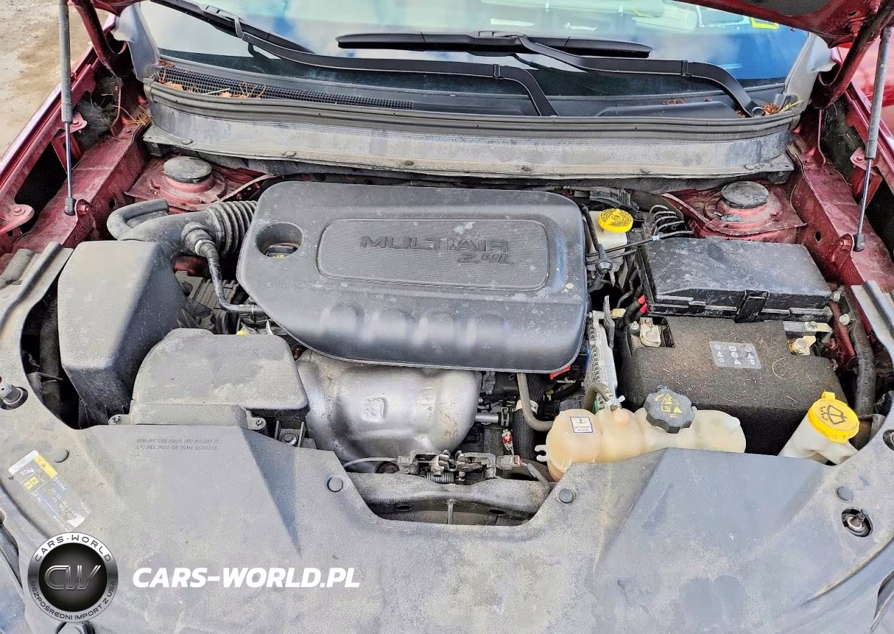 2021 Jeep Cherokee Latitude Plus VIN:1C4PJMLB5MD242443 - 12