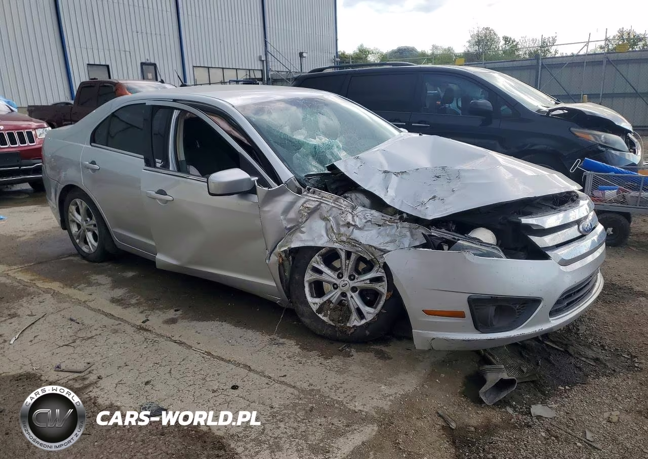 2012 Ford Fusion Se VIN:3FAHP0HA5CR260349 - 4