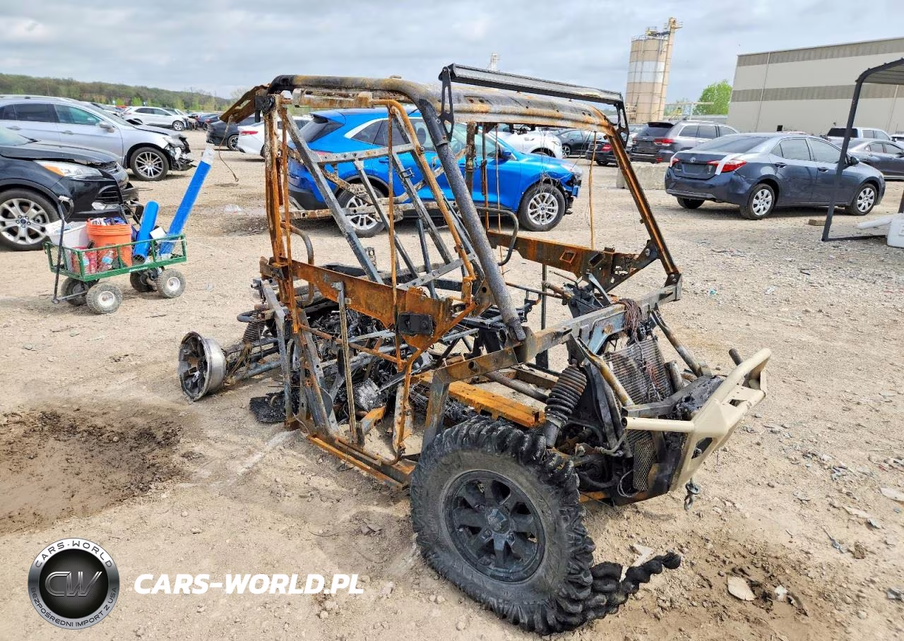 2021 Can-Am Defender Utility Vehicle