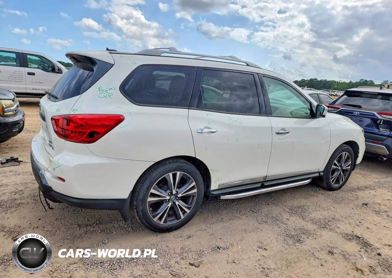 2018 Nissan Pathfinder S VIN:5N1DR2MM0JC649440 - 3