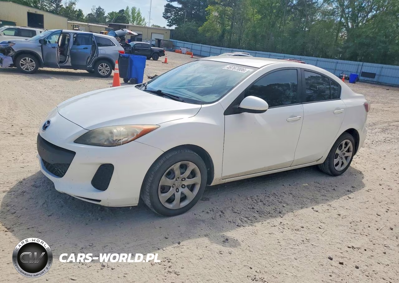 2013 Mazda 3 I