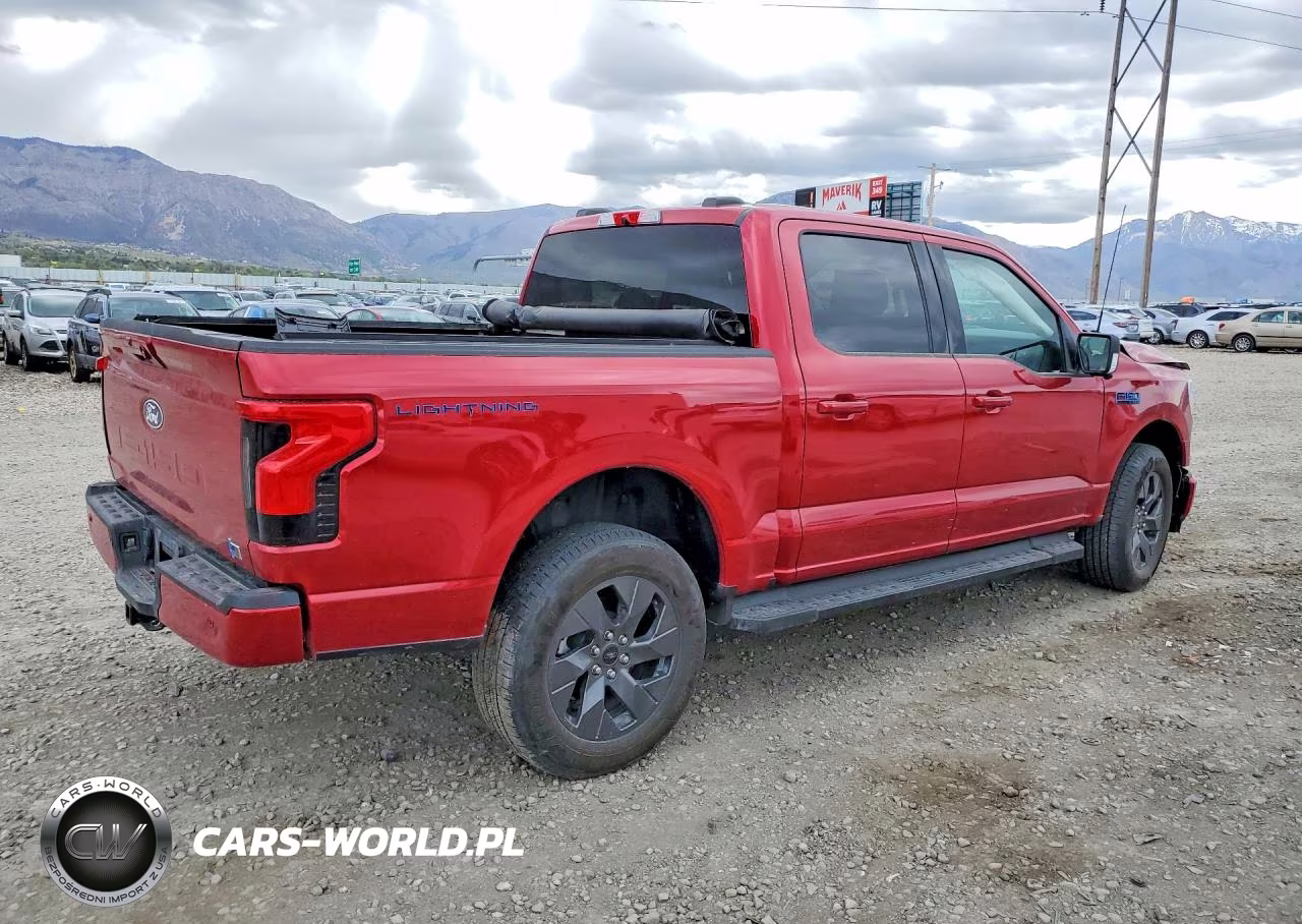 2024 Ford F150 Lightning Xlt VIN:1FT6W3L79RWG07446 - 3