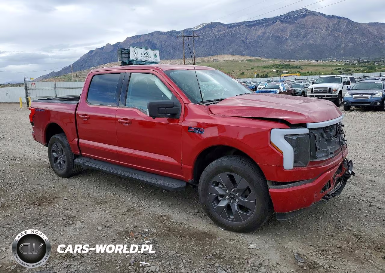 2024 Ford F150 Lightning Xlt VIN:1FT6W3L79RWG07446 - 4