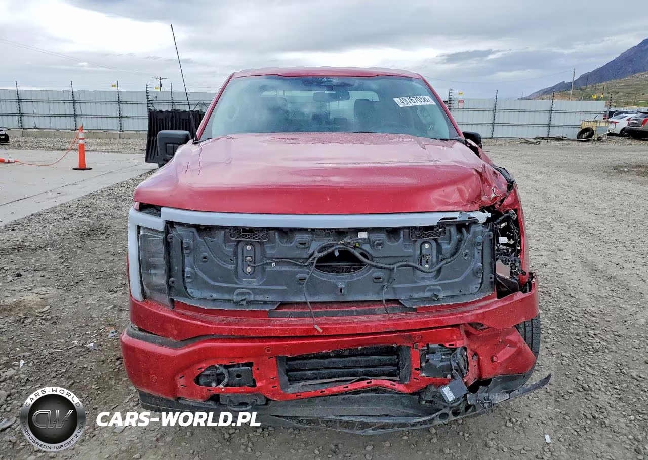 2024 Ford F150 Lightning Xlt VIN:1FT6W3L79RWG07446 - 5