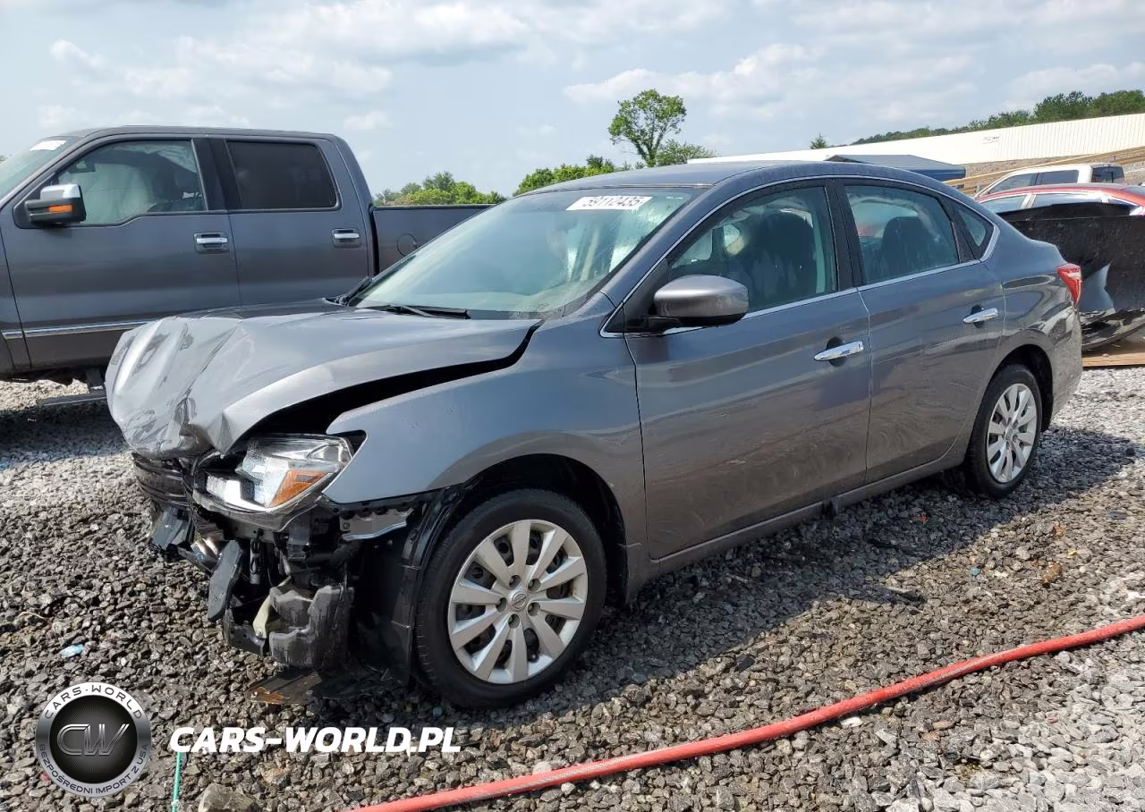 2017 Nissan Sentra S – zdjęcie 1 z 12