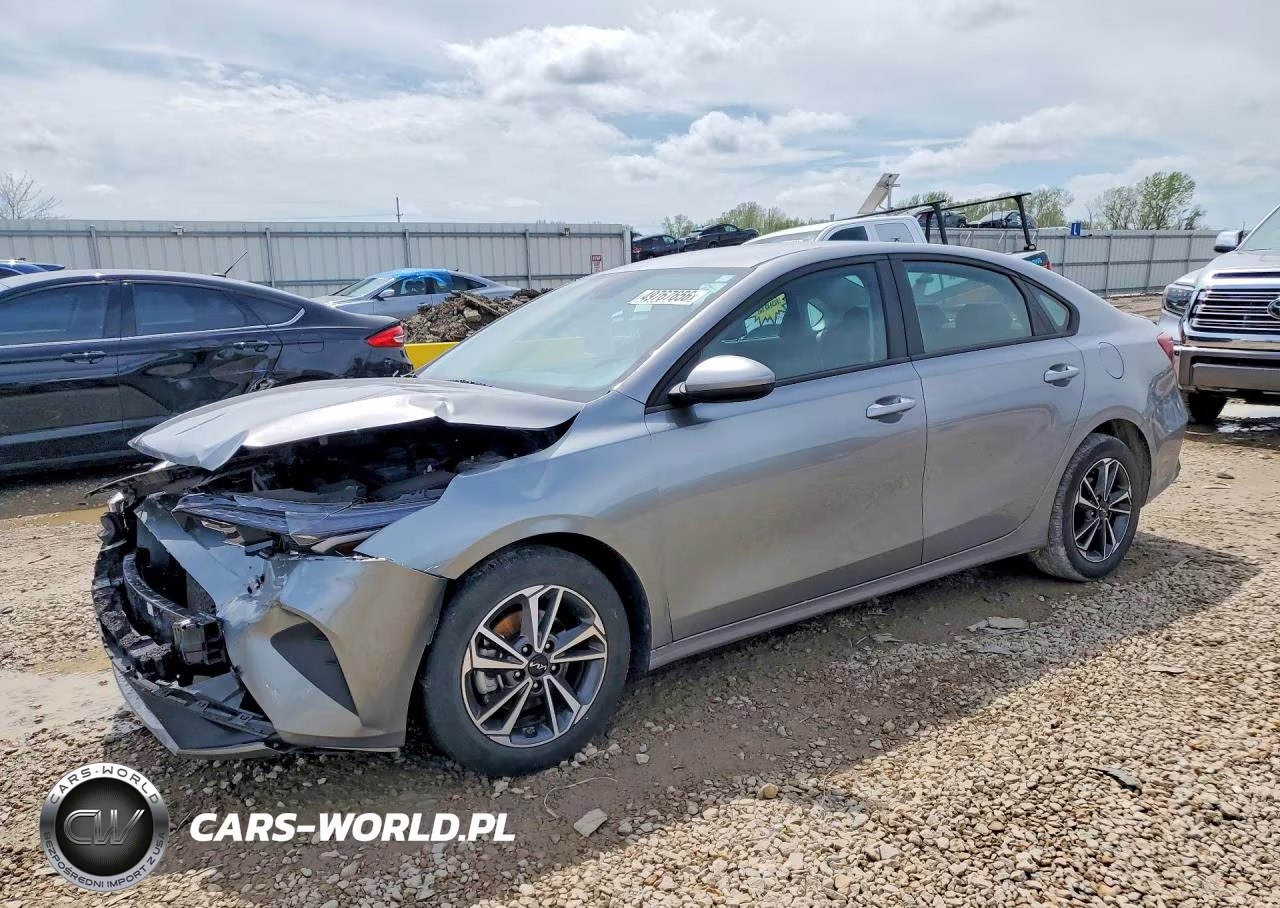 2024 Kia Forte Lxs – zdjęcie 1 z 12