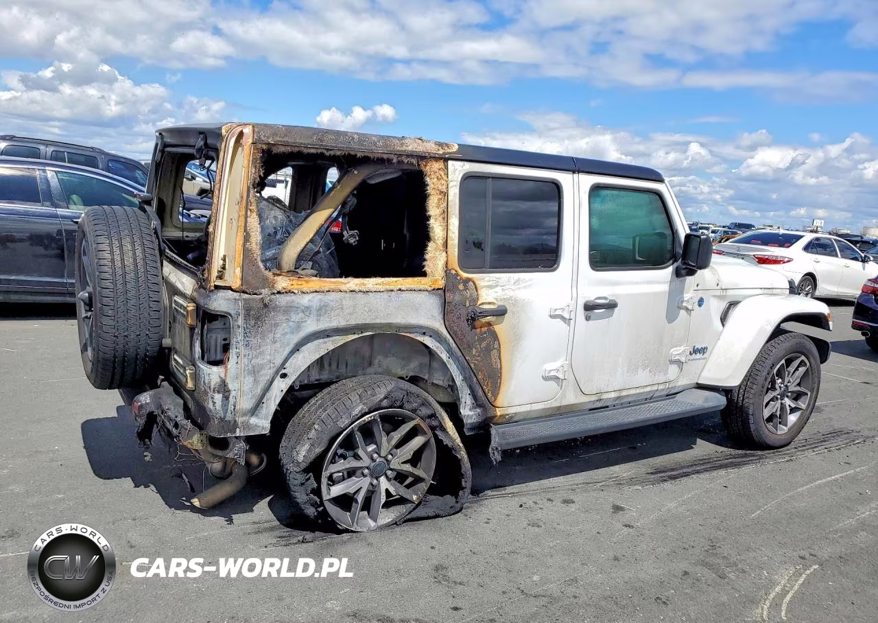 2024 Jeep Wrangler 4Xe VIN:1C4RJXN61RW155404 - 3