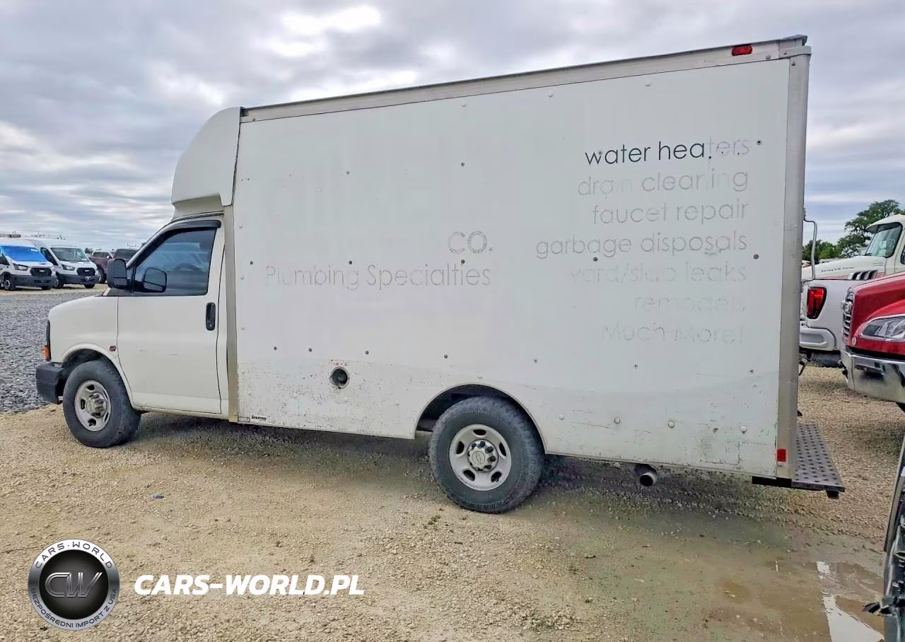 2012 Chevrolet Express Delivery Truck VIN:1GB0G2BA1C1128747 - 2