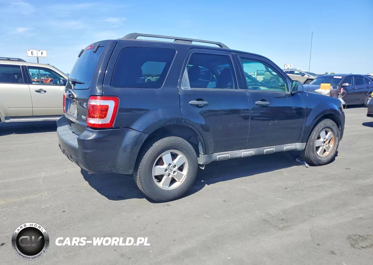 2011 Ford Escape Xlt VIN:1FMCU9DG9BKA45454 - 3