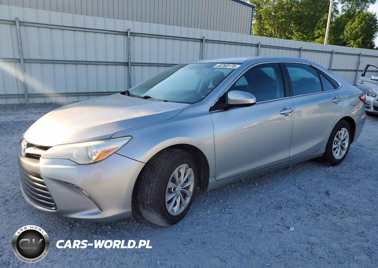 2016 Toyota Camry Le
