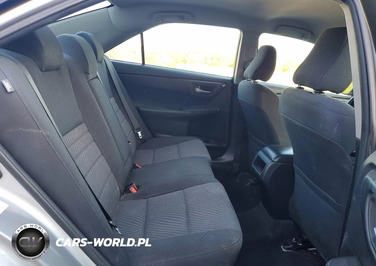 2016 Toyota Camry Le VIN:4T4BF1FK5GR548666 - 10