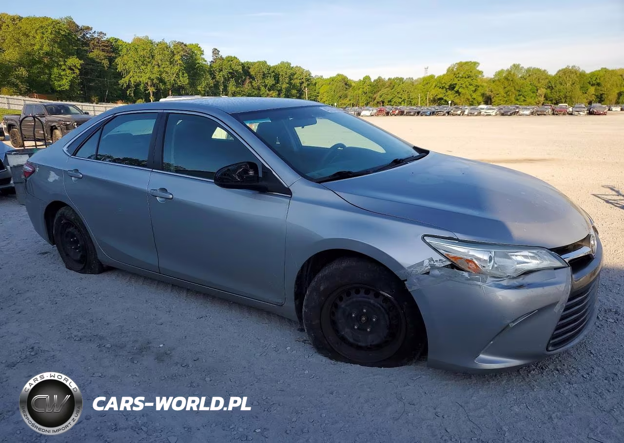 2016 Toyota Camry Le VIN:4T4BF1FK5GR548666 - 4