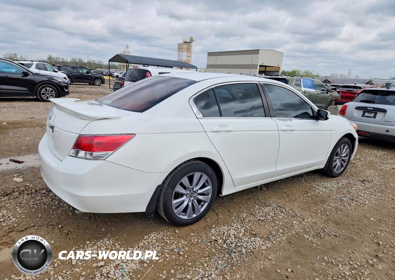 2011 Honda Accord VIN:1HGCP2F88BA027754 - 3