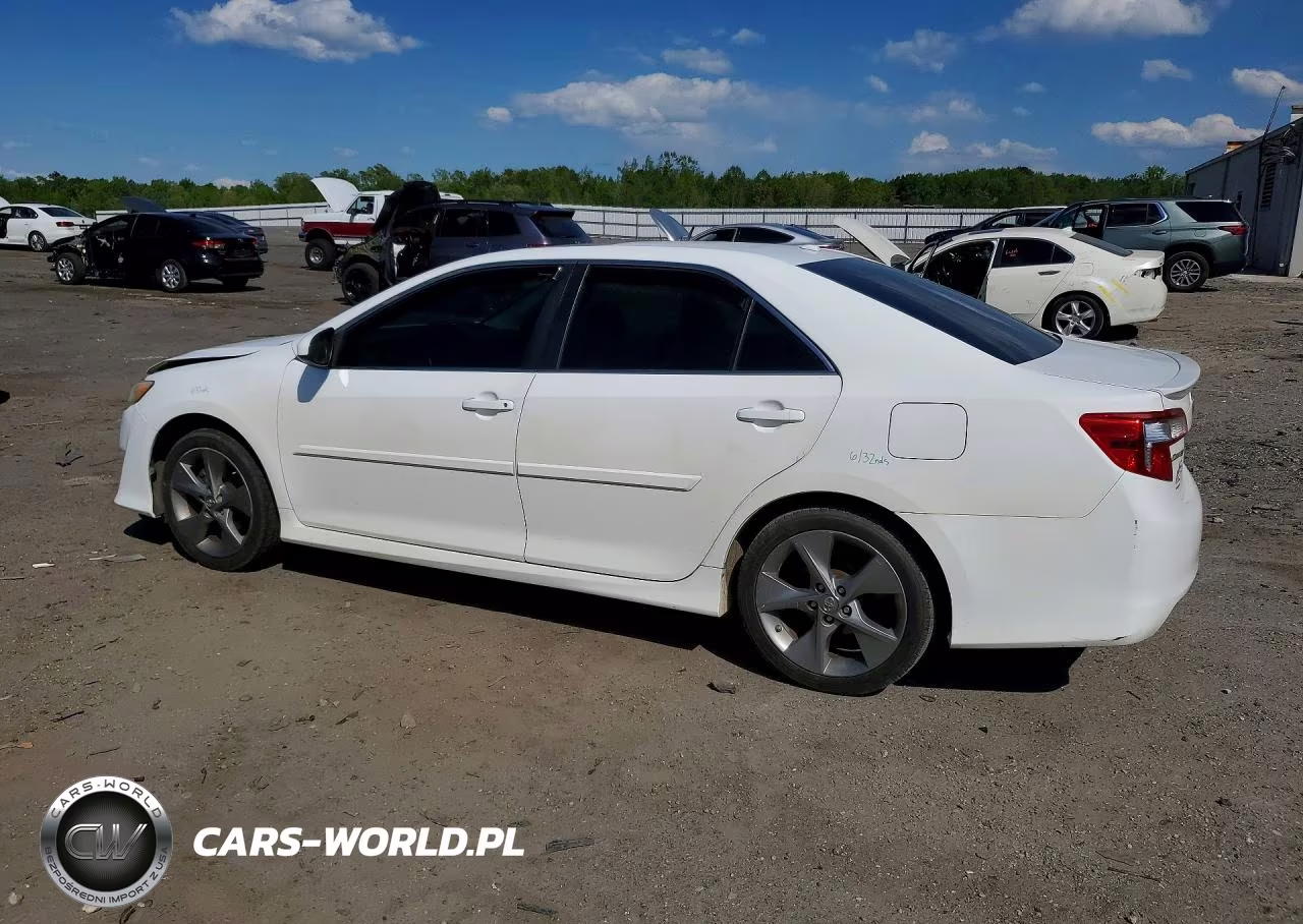 2014 Toyota Camry Se Sport VIN:4T1BF1FK3EU786443 - 2