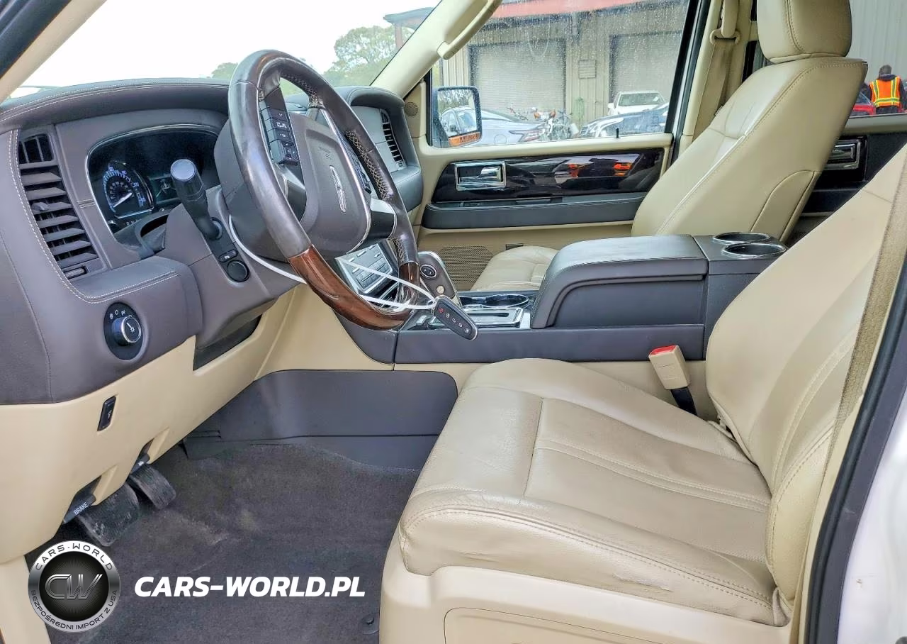 2015 Lincoln Navigator VIN:5LMJJ2JT1FEJ05818 - 7