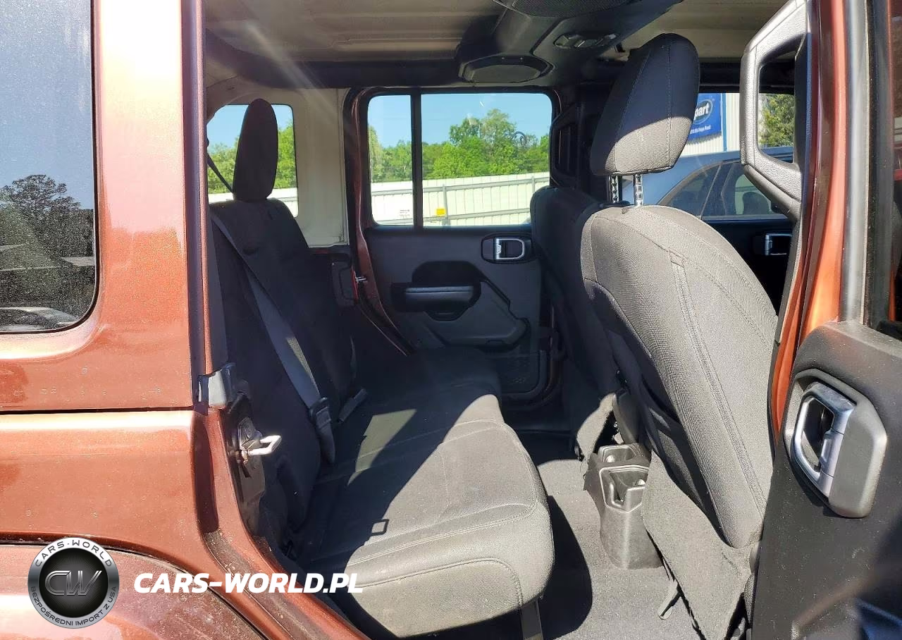 2019 Jeep Wrangler Unlimited Sport VIN:1C4HJXDG7KW528215 - 10