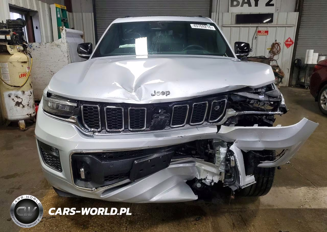 2023 Jeep Grand Cherokee L Overland VIN:1C4RJKDG7P8110482 - 5