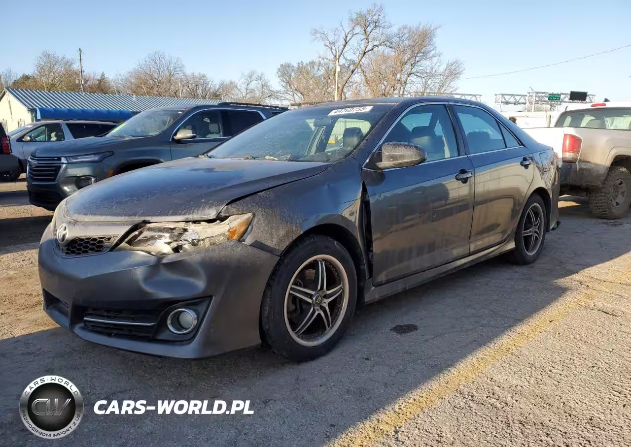 2012 Toyota Camry Base – zdjęcie 1 z 12